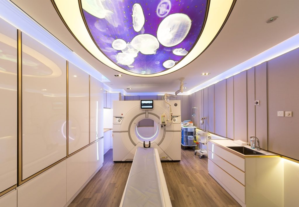 CT machine from Radlink